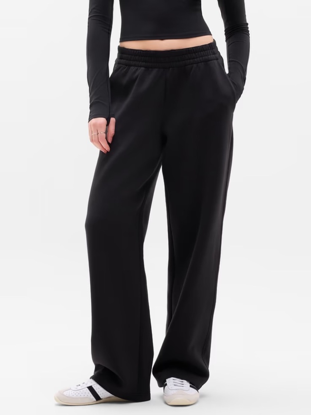Athleta Form Knit Mid Rise Barrel Pant Sweatpant // Black